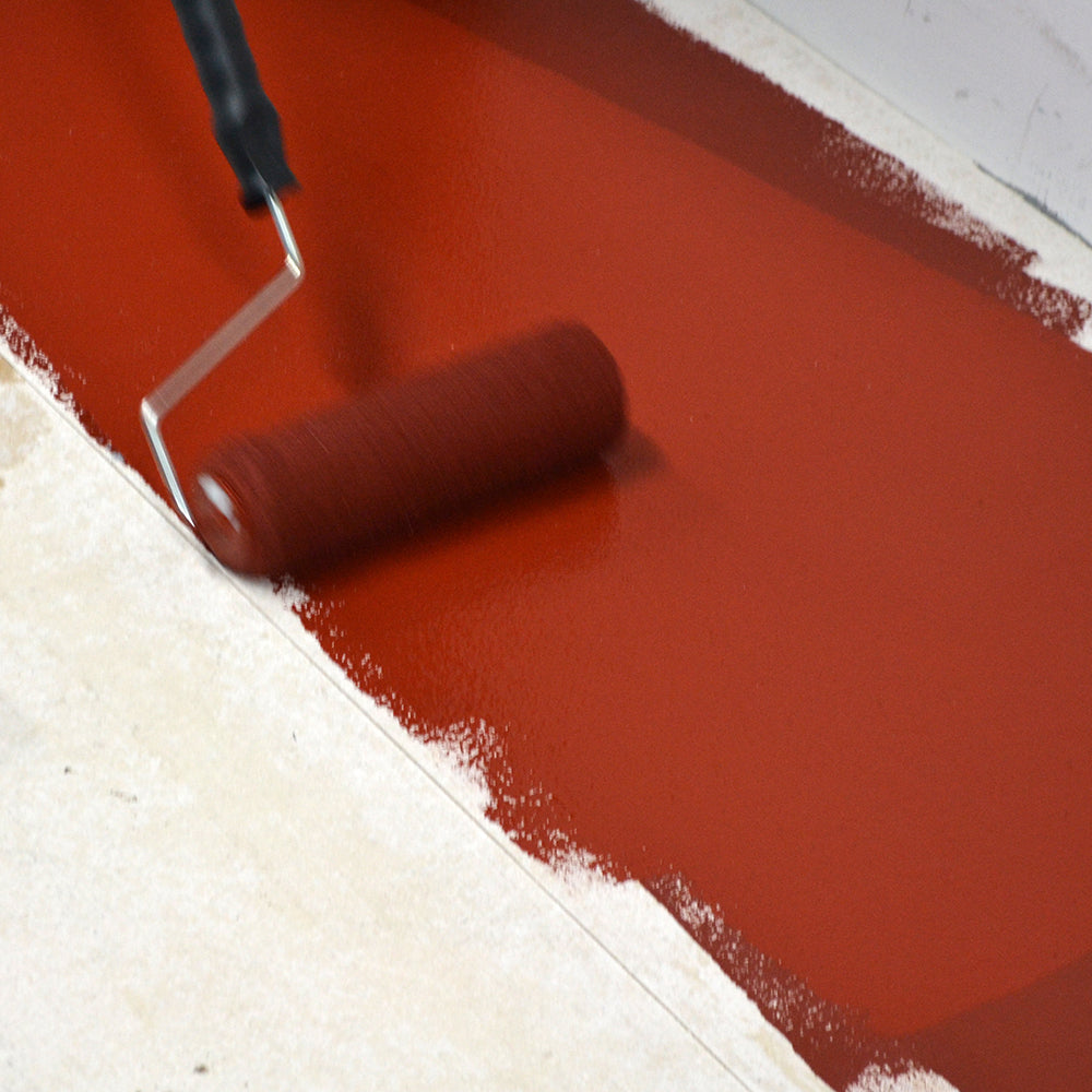 Application de Peinture Époxy Antidérapante pour Sol rouge au rouleau